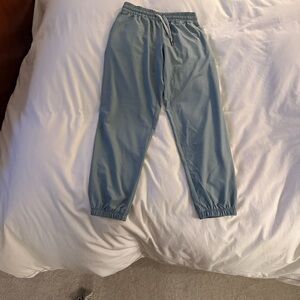 NWOT Vuori Women’s Joggers